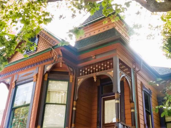 Listing photo 1 of 5