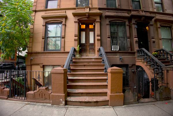 Listing photo 1 of 5