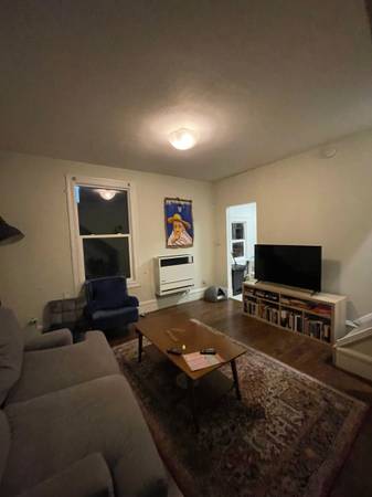 Listing photo 1 of 5
