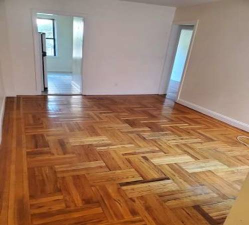 Listing photo 1 of 5