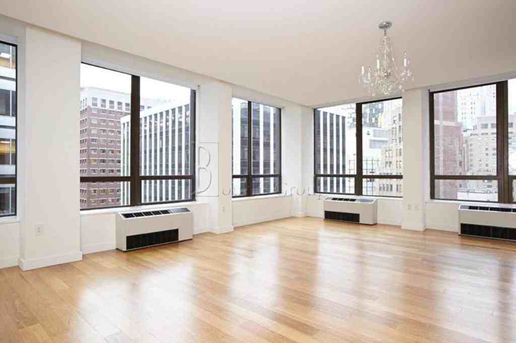Listing photo 1 of 4