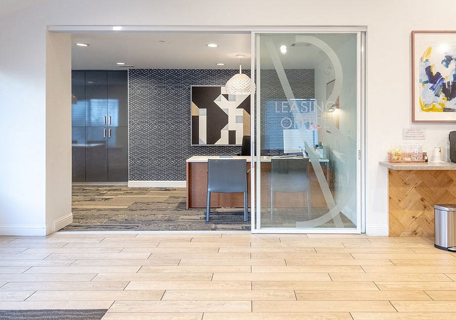 Listing photo 1 of 5