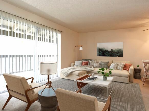 Listing photo 1 of 5