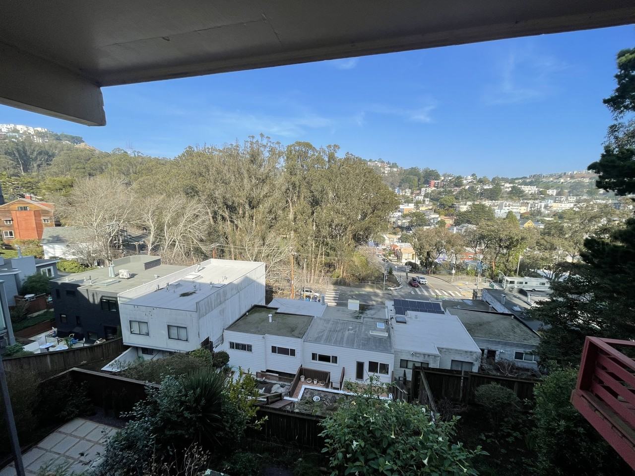 Listing photo 1 of 5