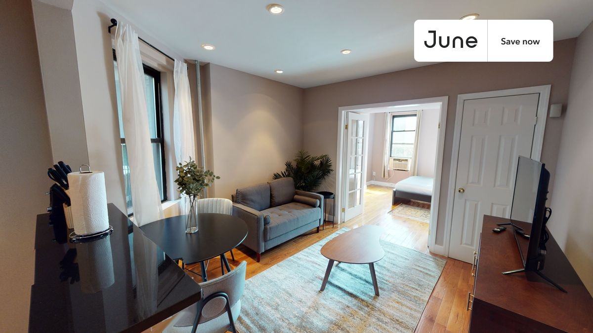 Listing photo 1 of 5