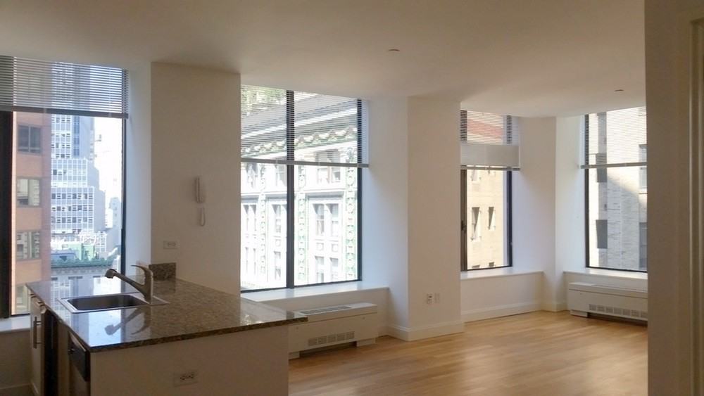 Listing photo 1 of 5