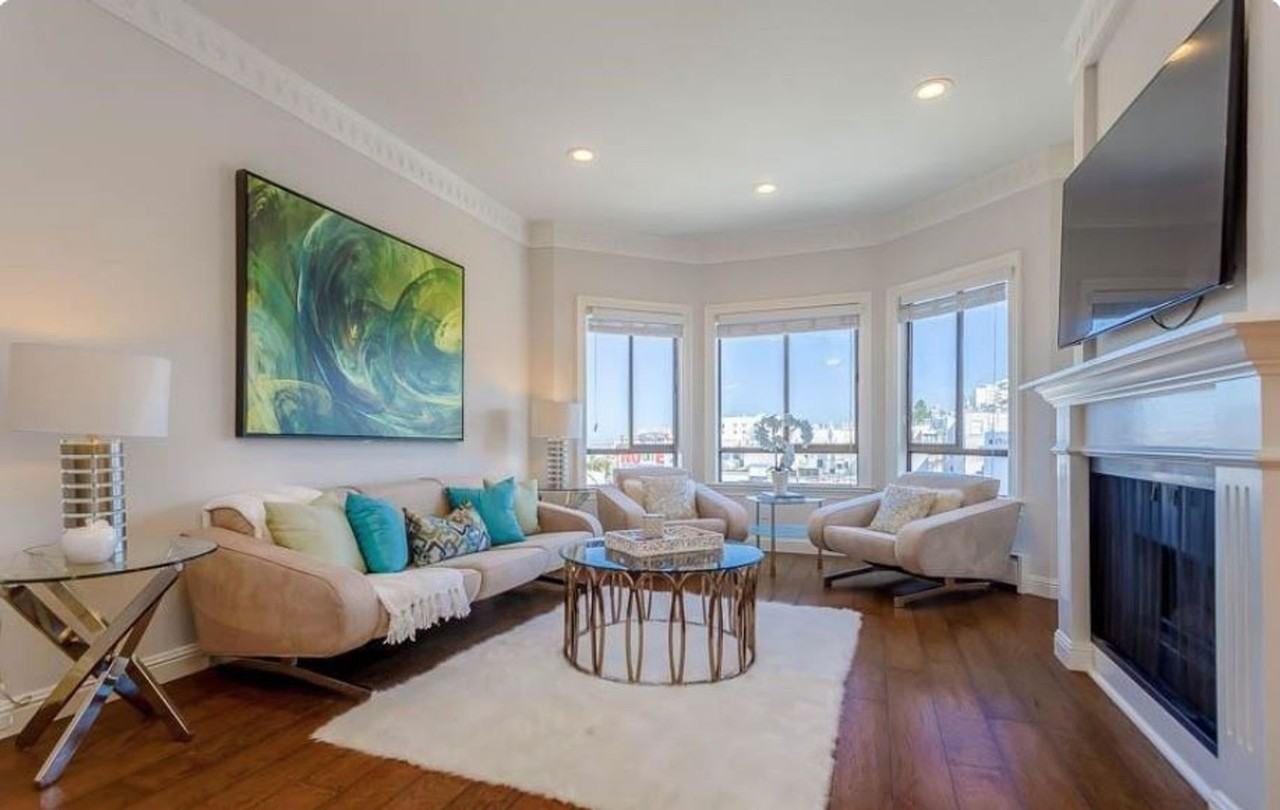 Listing photo 1 of 5