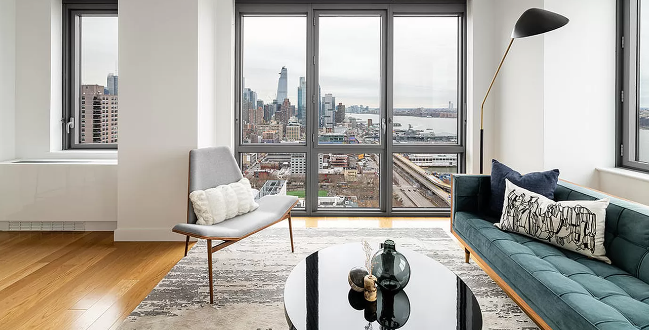 Listing photo 1 of 5