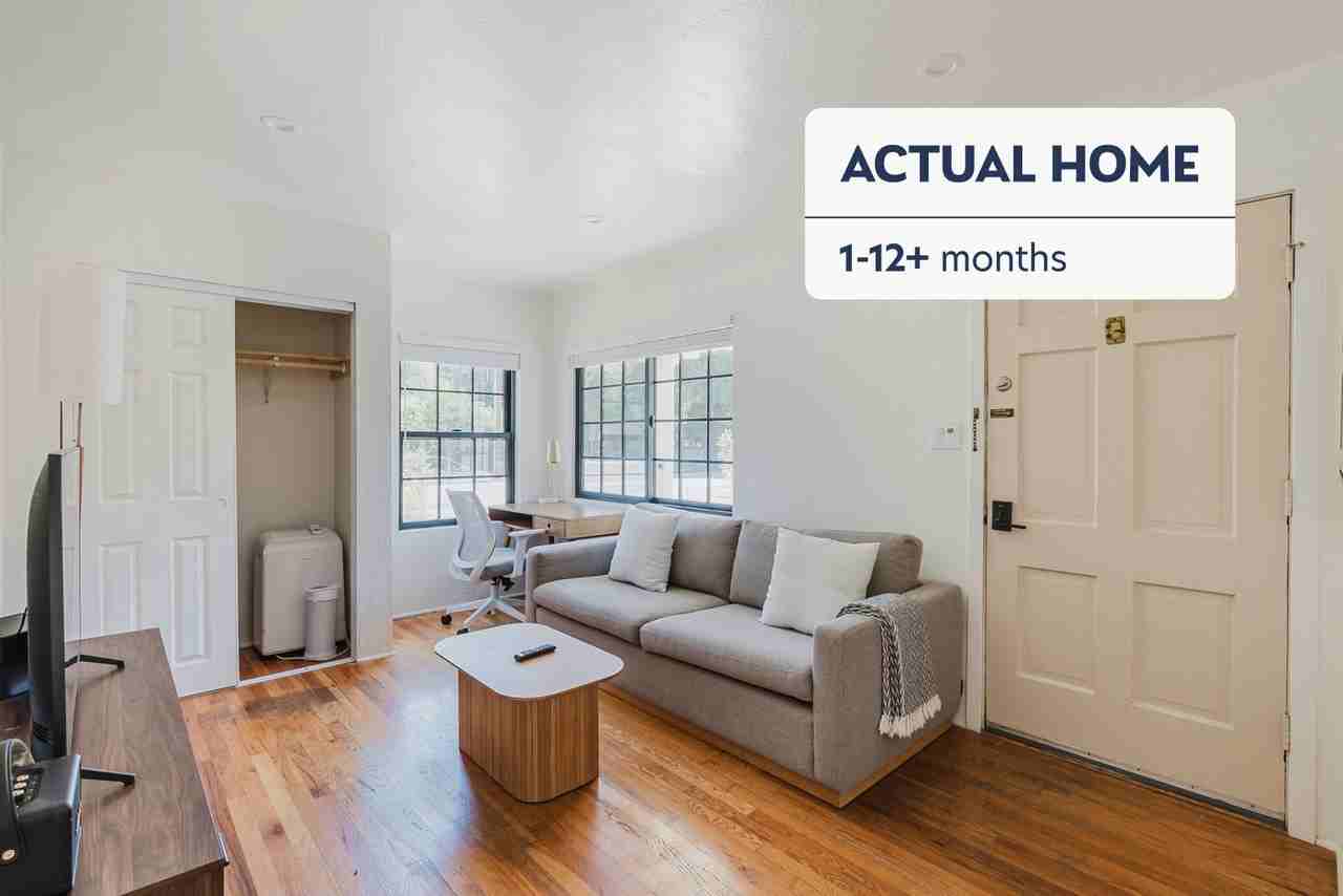 Listing photo 1 of 5