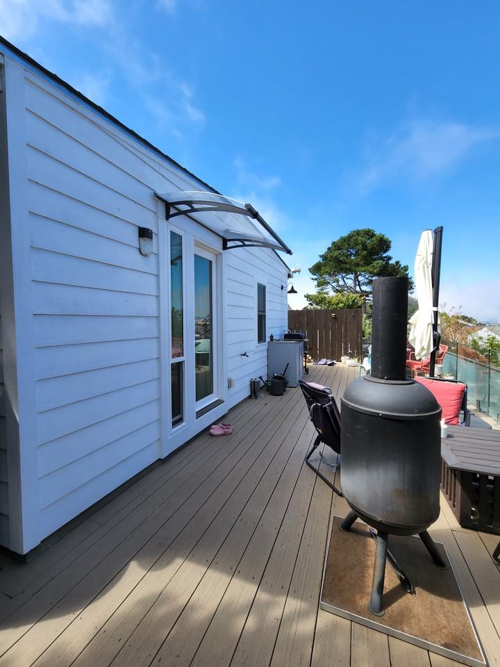 Listing photo 1 of 5