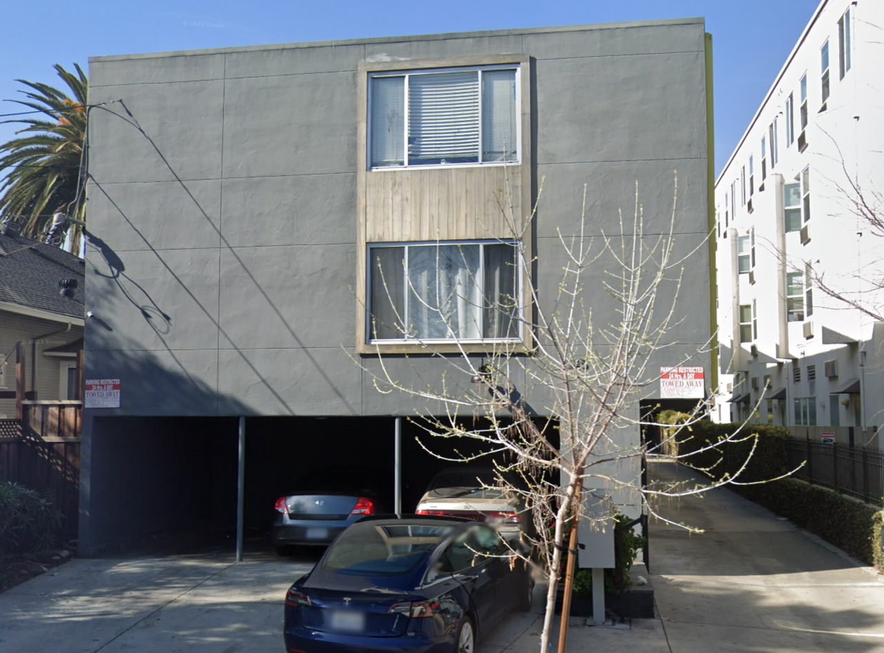 Listing photo 1 of 5