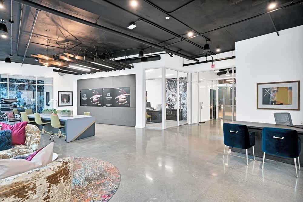 Listing photo 1 of 5