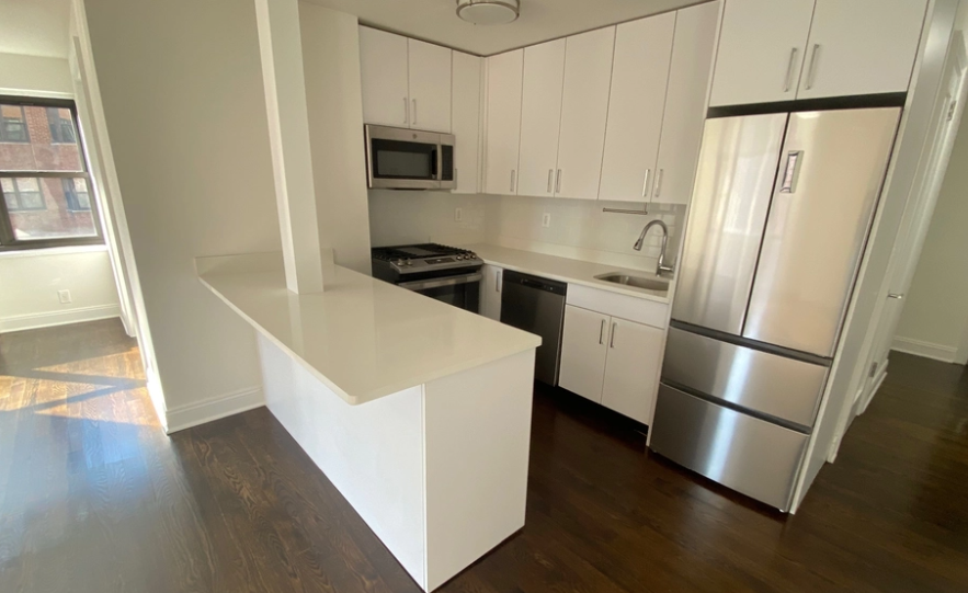 Listing photo 1 of 5