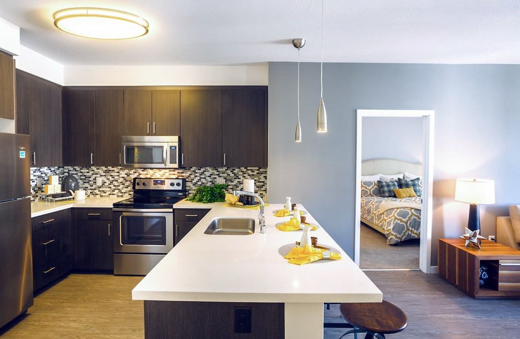 Listing photo 1 of 5