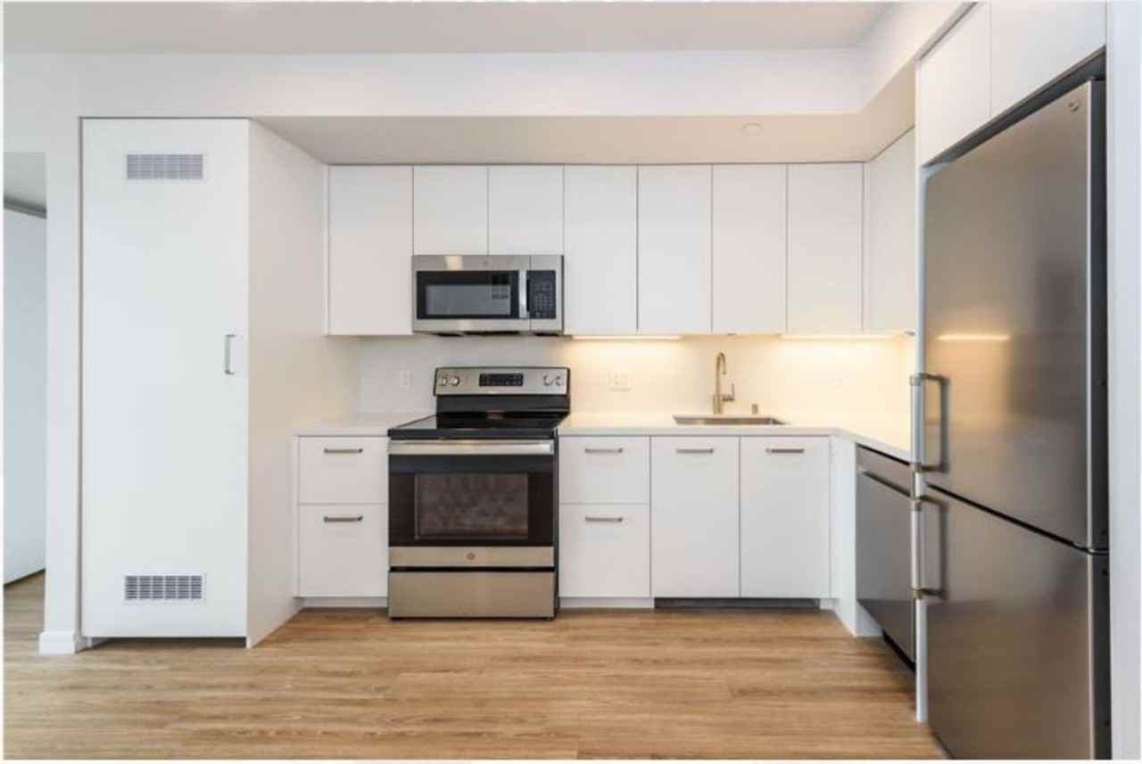 Listing photo 1 of 5