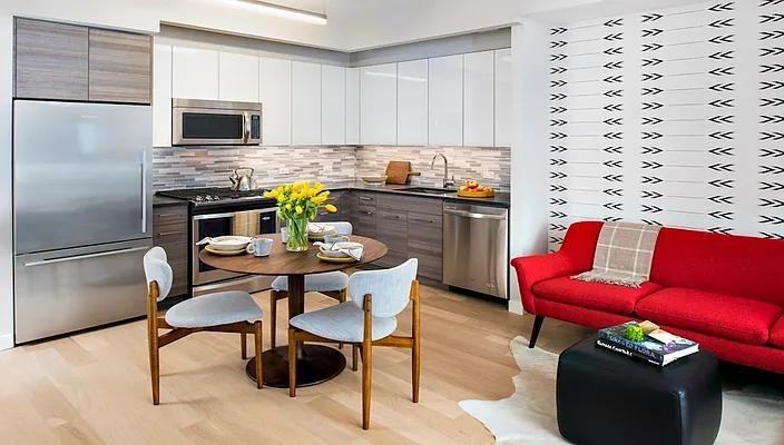 Listing photo 1 of 5