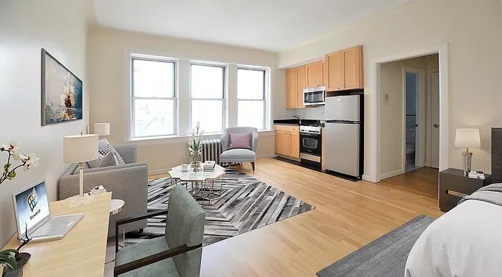 Listing photo 1 of 5