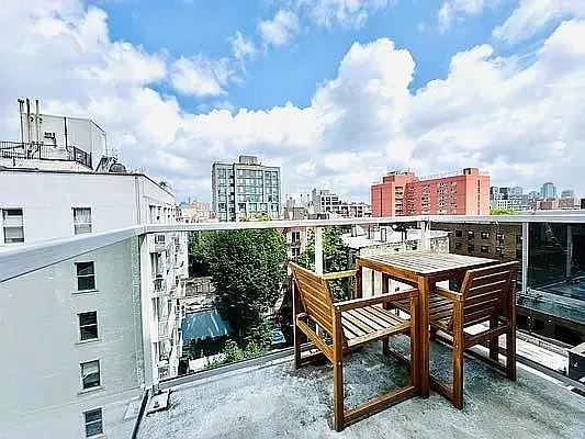 Listing photo 1 of 5