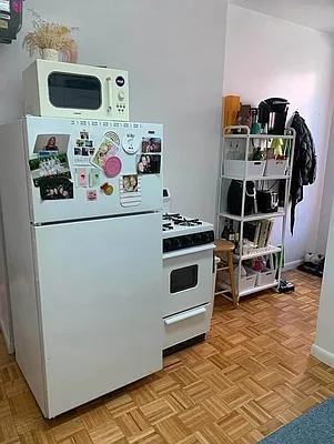 Listing photo 1 of 5