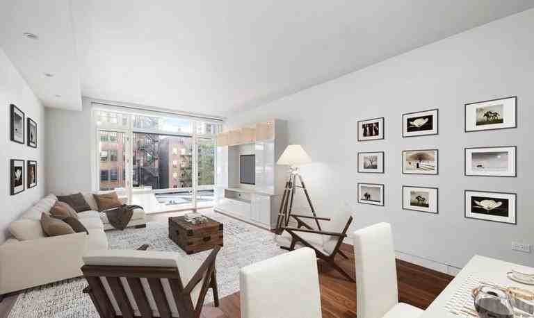 Listing photo 1 of 5