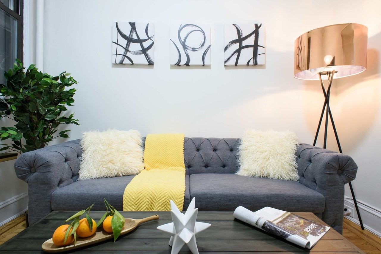 Listing photo 1 of 5