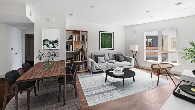 Listing photo 1 of 5