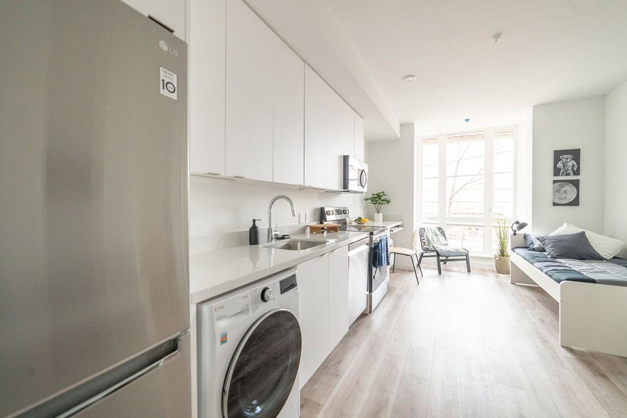 Listing photo 1 of 5