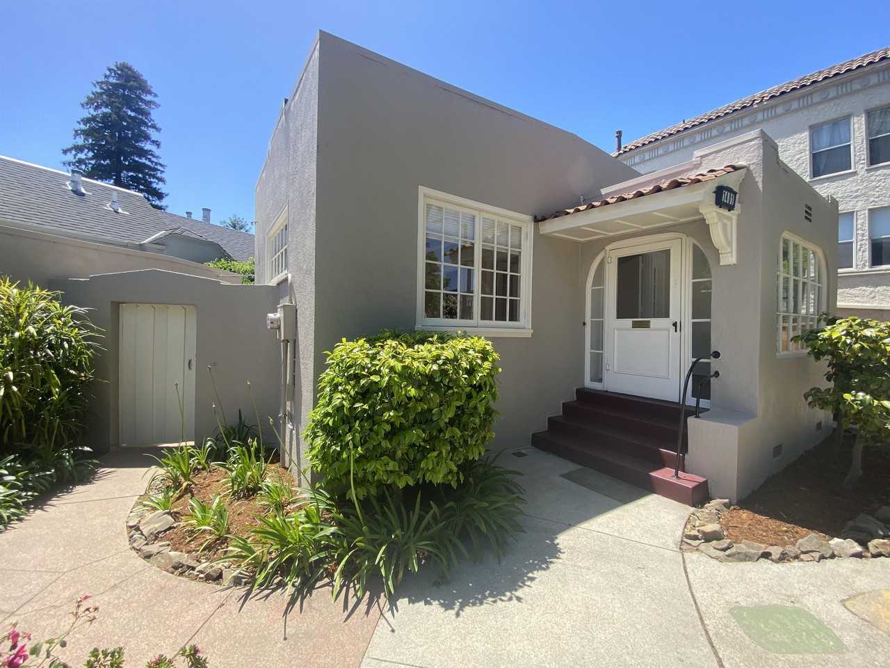 Listing photo 1 of 5