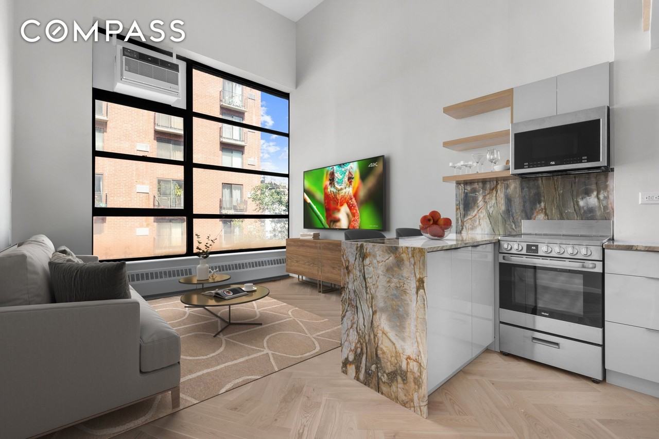 Listing photo 1 of 5