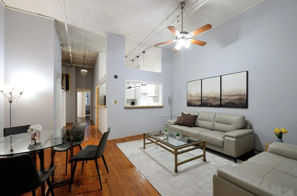 Listing photo 1 of 5