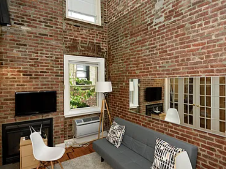 Listing photo 1 of 5