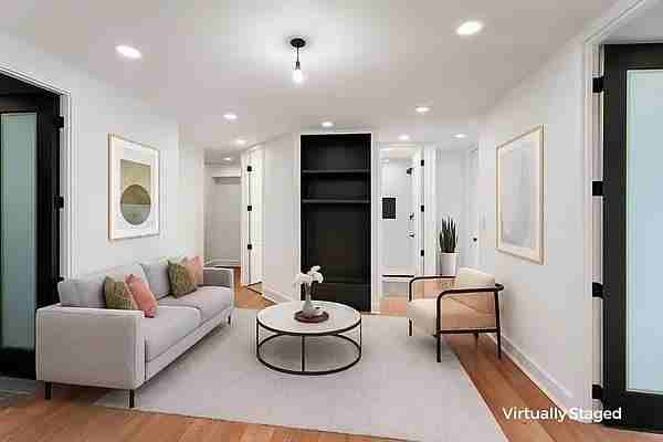 Listing photo 1 of 3