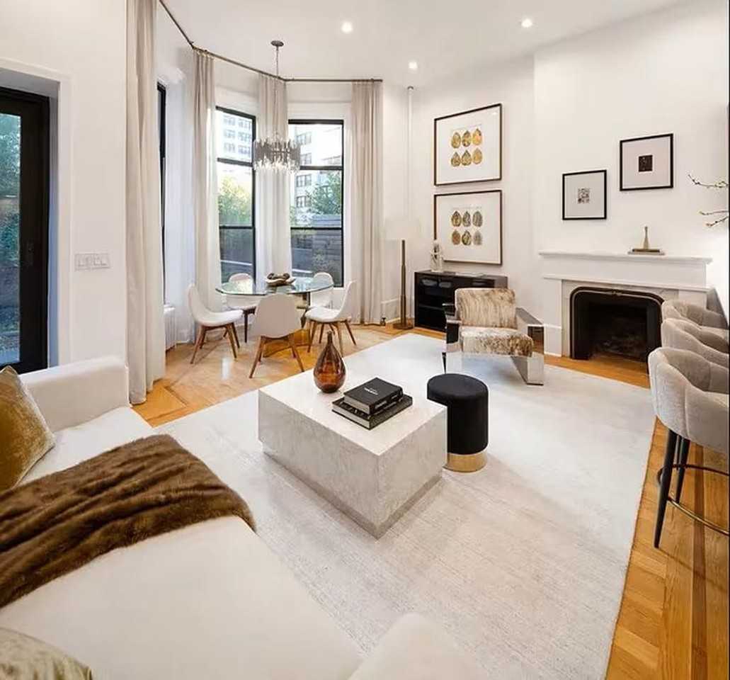 Listing photo 1 of 5