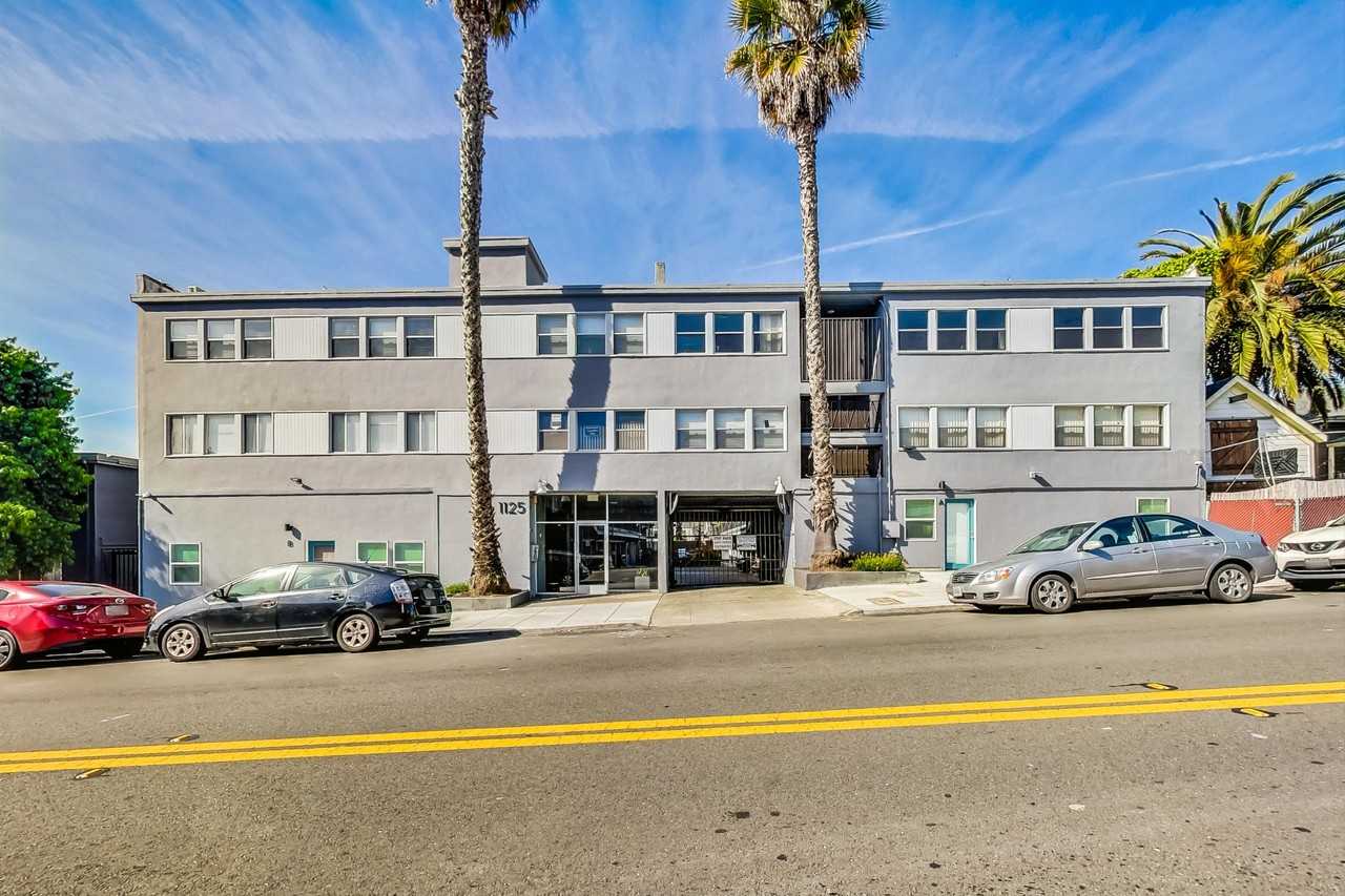 Listing photo 1 of 5