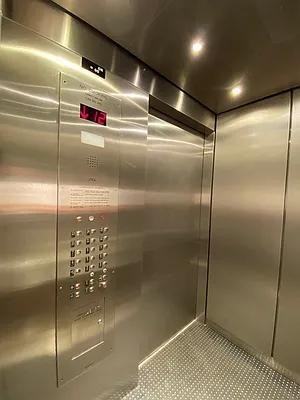 Listing photo 1 of 2