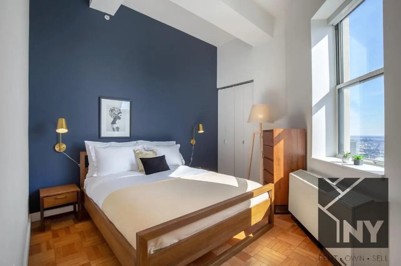 Listing photo 1 of 4