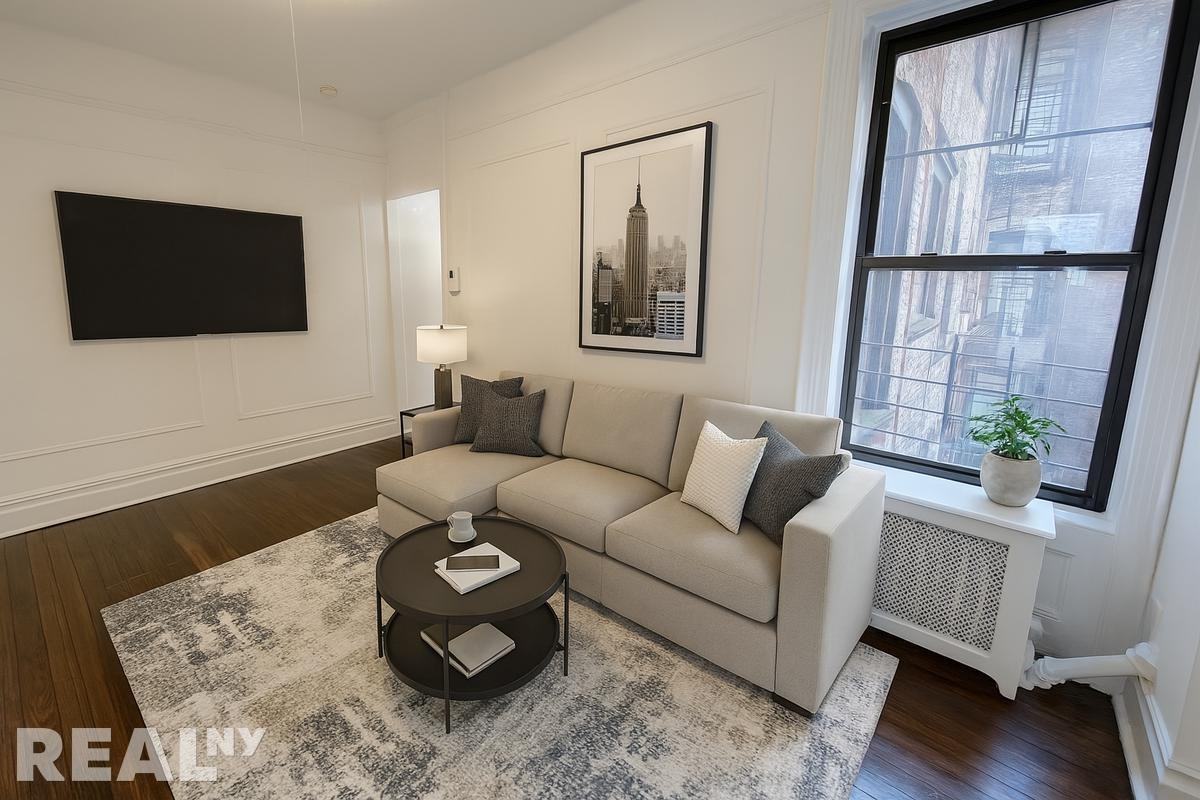 Listing photo 1 of 5