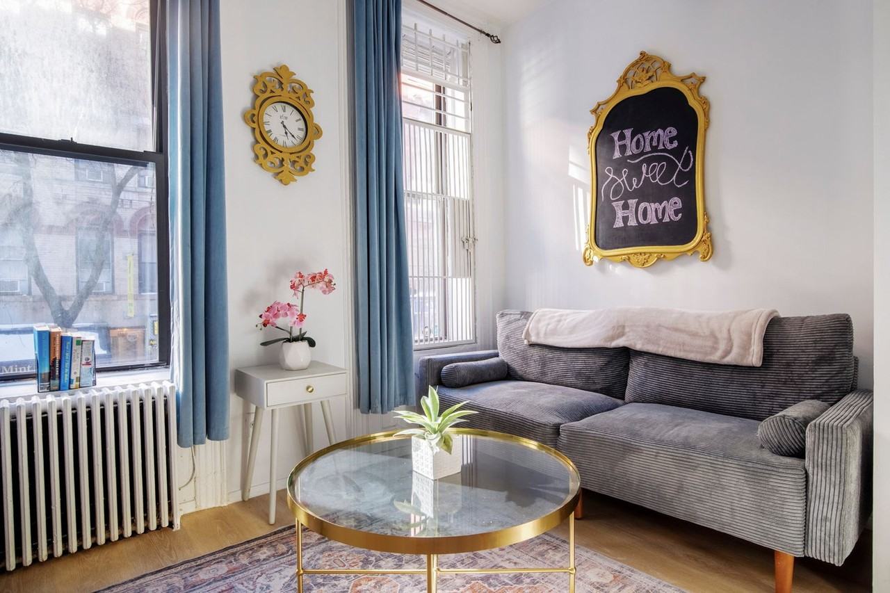 Listing photo 1 of 5