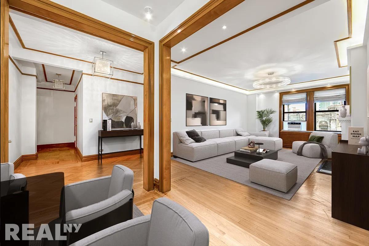 Listing photo 1 of 5