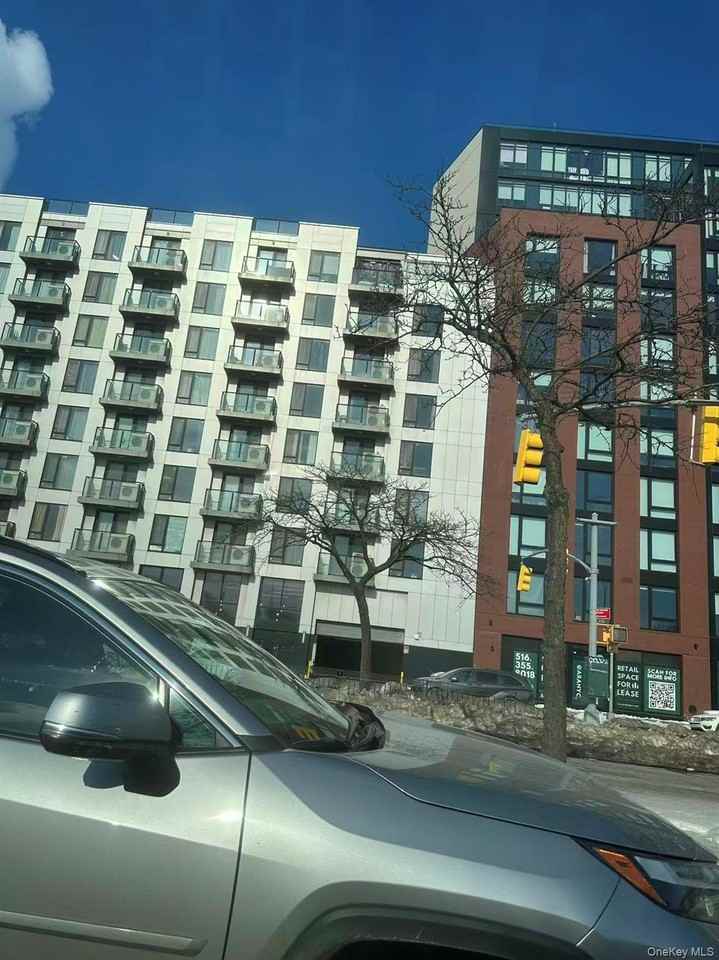 Listing photo 1 of 5