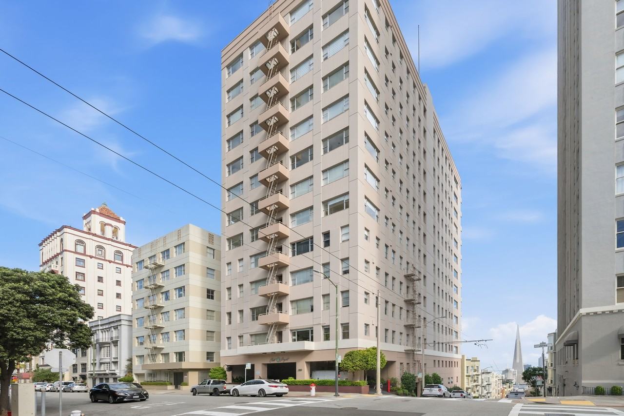 Listing photo 1 of 5