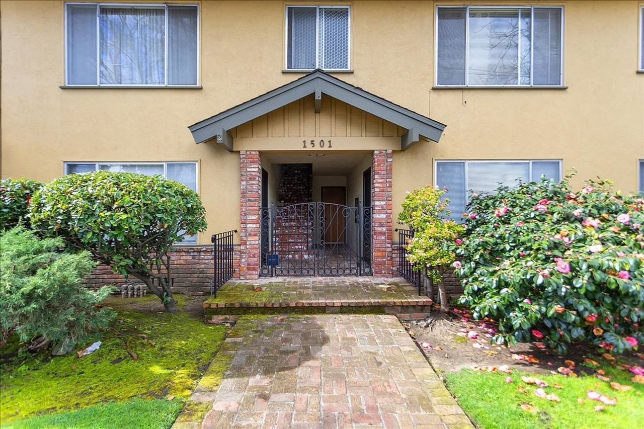 Listing photo 1 of 5