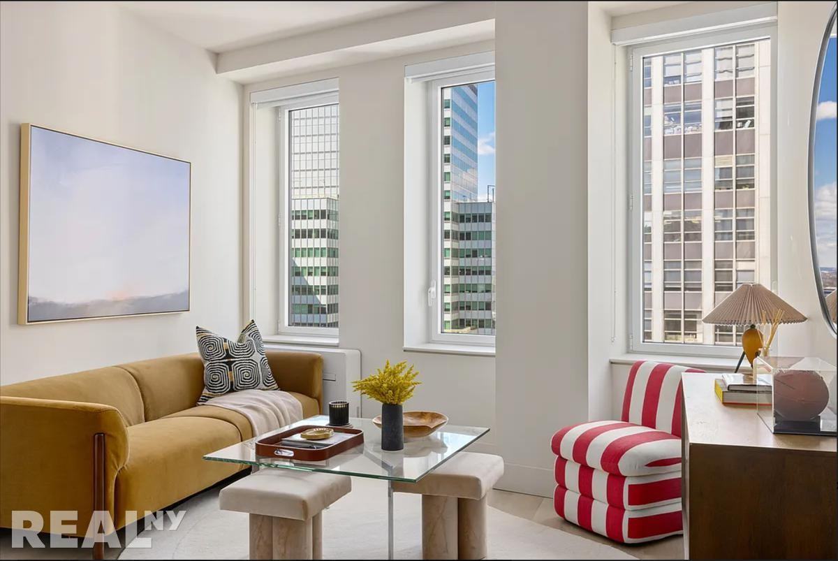 Listing photo 1 of 5