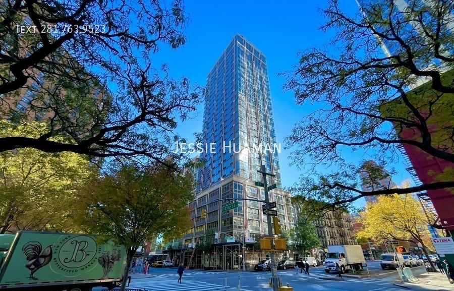 Listing photo 1 of 5