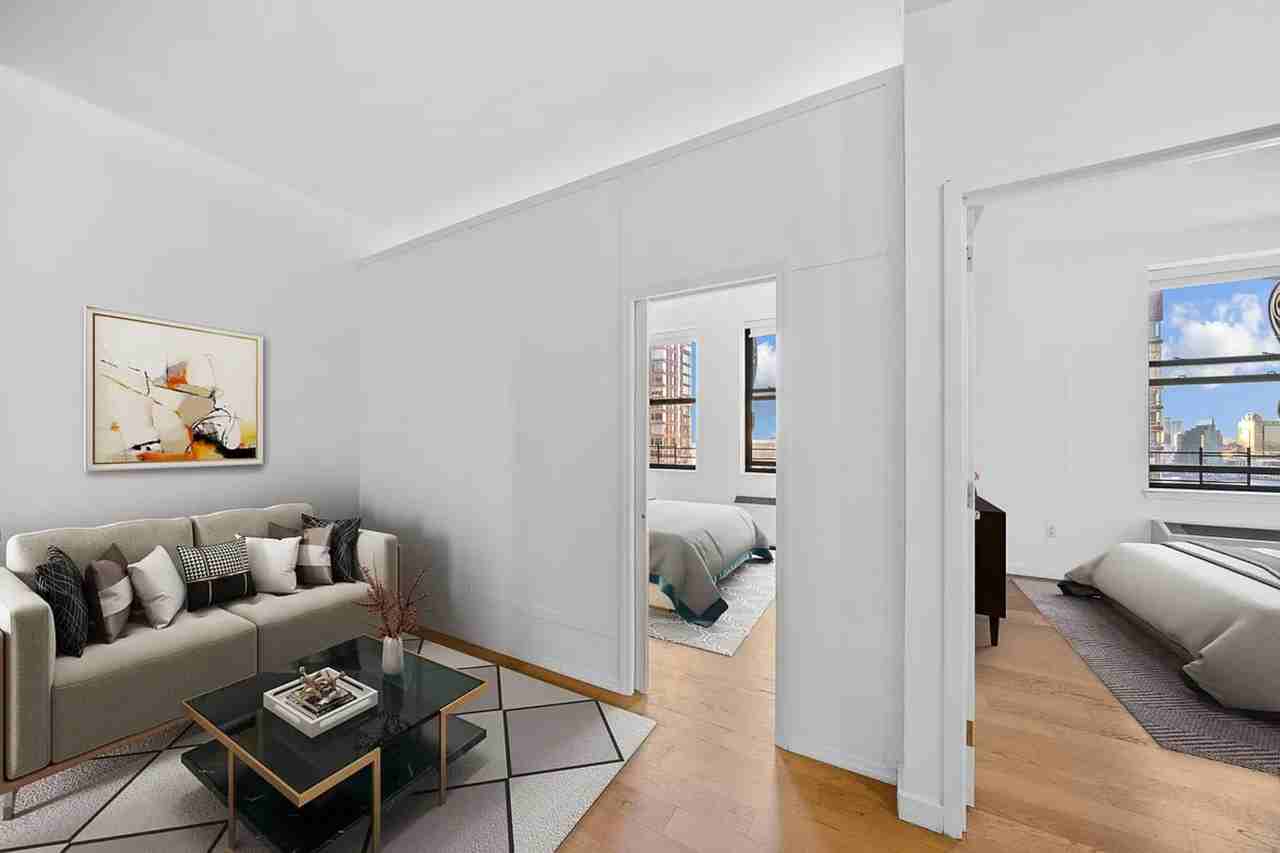 Listing photo 1 of 5