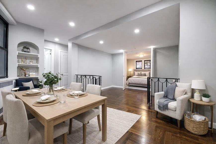 Listing photo 1 of 5