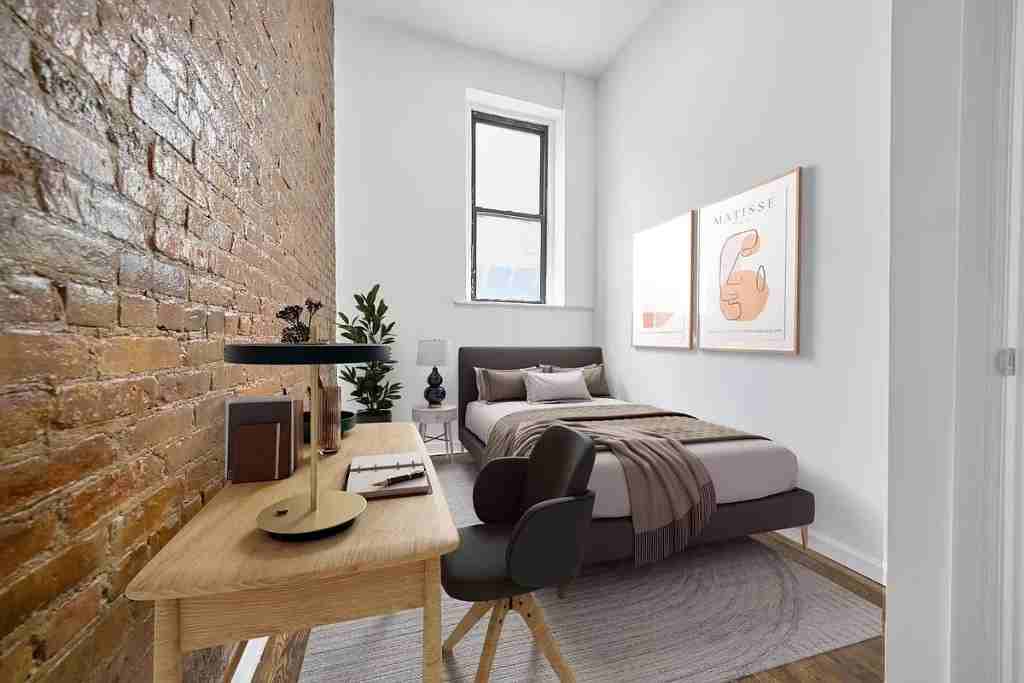 Listing photo 1 of 5