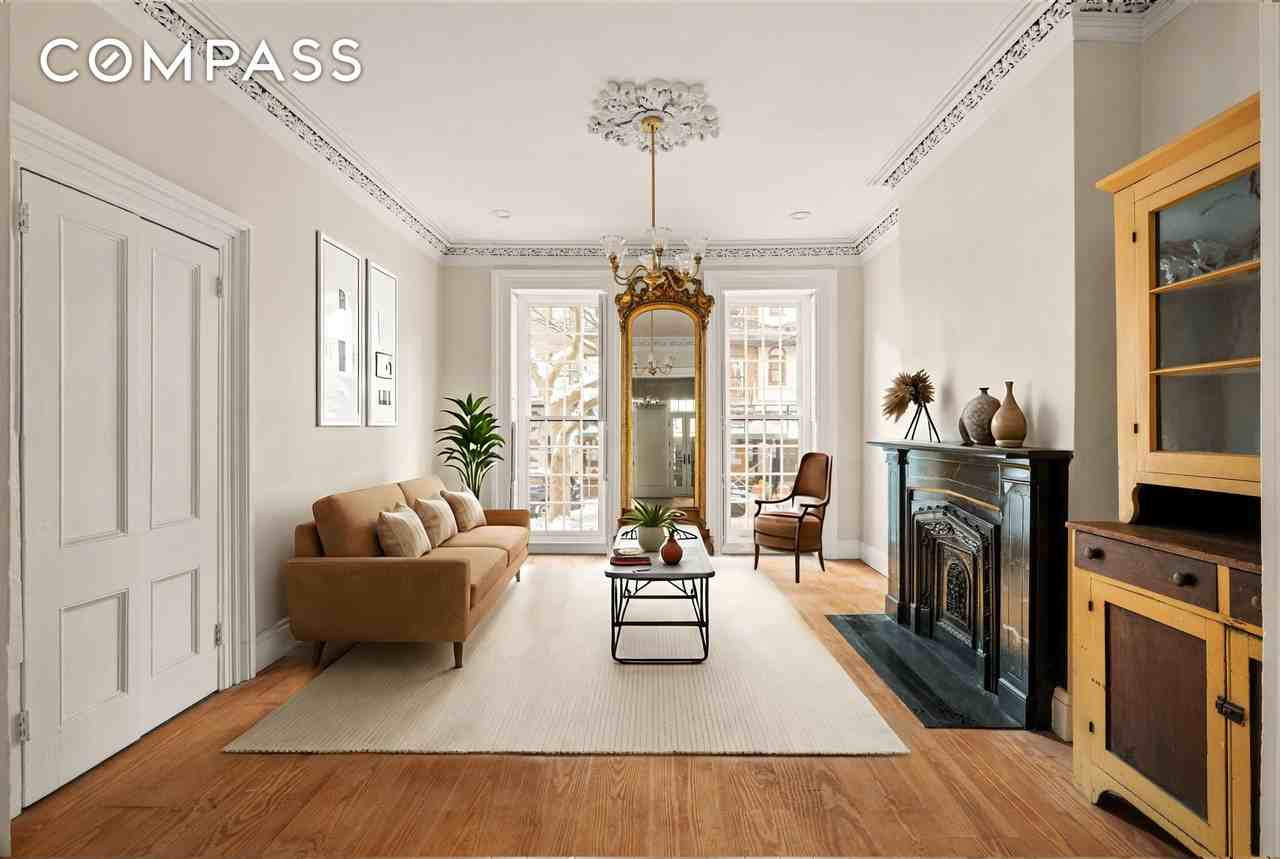 Listing photo 1 of 5