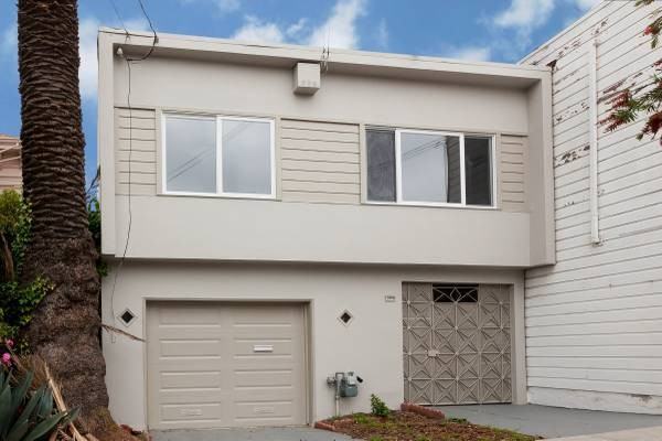 Listing photo 1 of 5