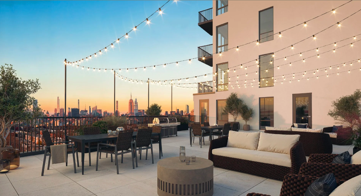 Listing photo 1 of 5